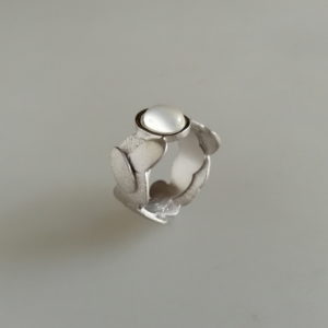 Anillo Cactus con piedra luna S10L