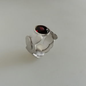 Anillo Cactus con granate S10R